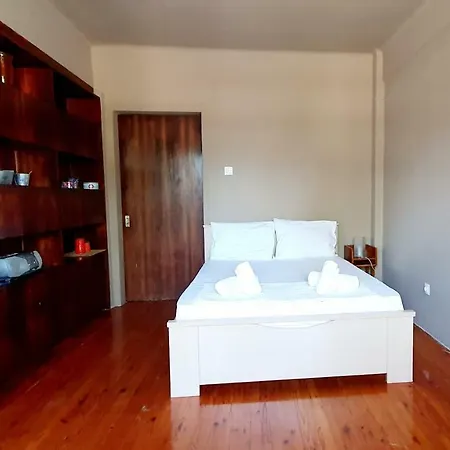 Artistic Flat, Nilie Hospitality Mgmt Apartment