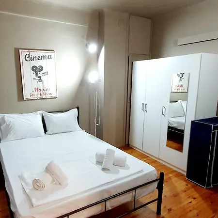 Apartment Artistic Flat, Nilie Hospitality Mgmt